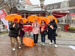 SPD Frauen am Stand bei Orange Day 2025